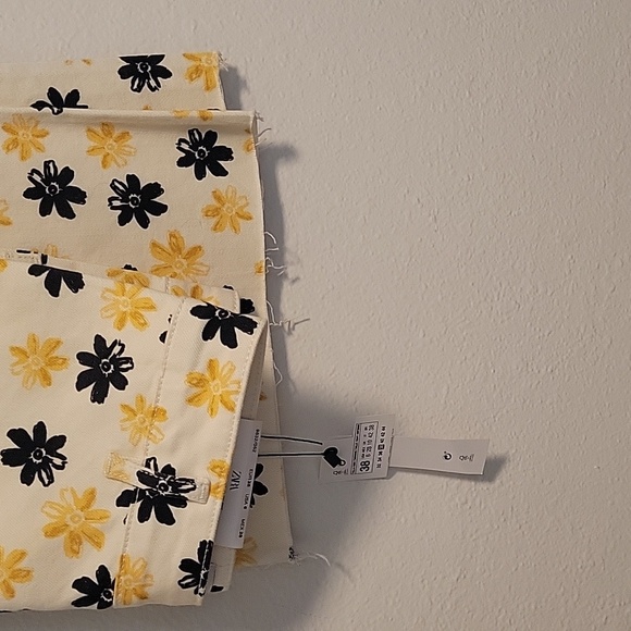 Zara Dasiy Print Denim Jeans - Picture 11 of 11